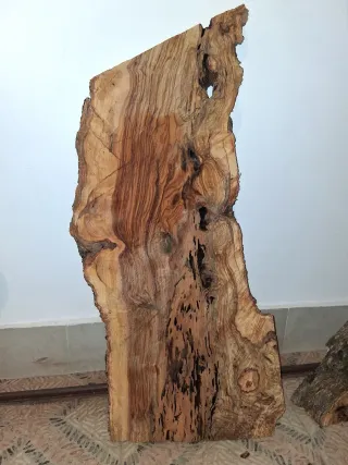 Madera de olivo cortada