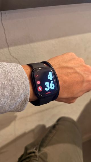 Apple Watch Series 10 46mm Cellular