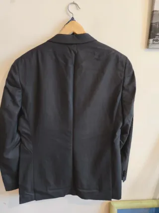 Chaqueta de caballero y 7 corbatas