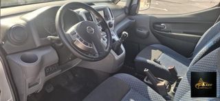NISSAN NV200