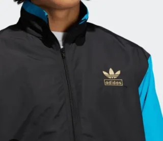 XS Adidas Originals Road to Tokyo Shadow Windrunne