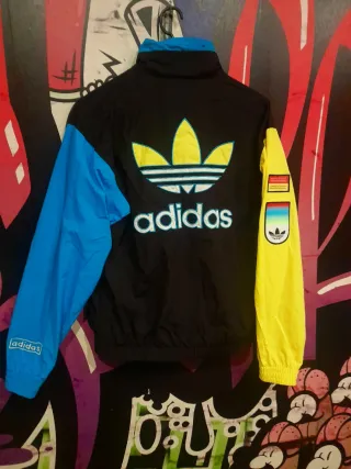 XS Adidas Originals Road to Tokyo Shadow Windrunne