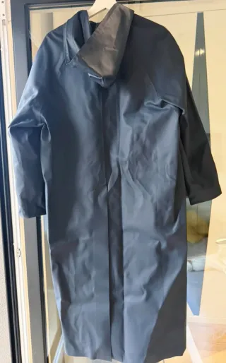 Chubasquero largo Oysho