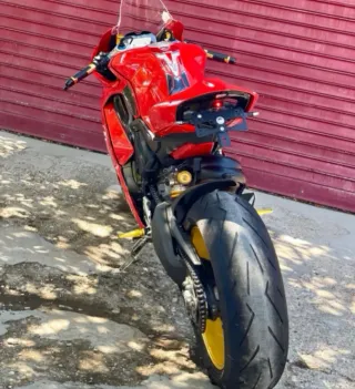 Moto de carretera