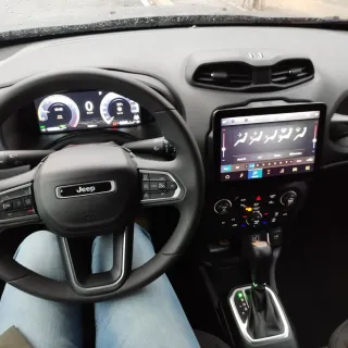 Jeep Renegade "Altitude"  2024