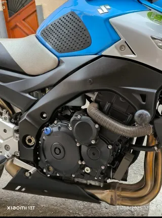 Suzuki GSR 600  Azul/Plata 110 kw