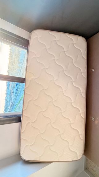 Somier tablero tapizado en elegante color beige