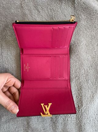 Monedero Louis Vuitton Capucines Negro Rosa