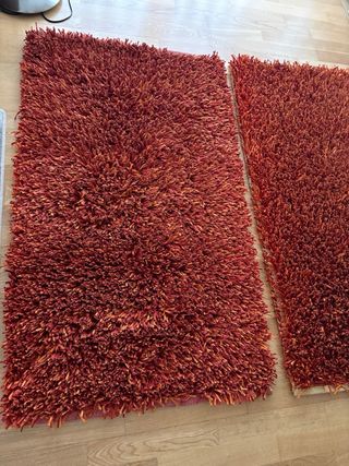 2 alfombras shaggy color caldera