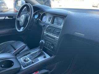 Audi Q7 4.2 FSI quattro tiptronic