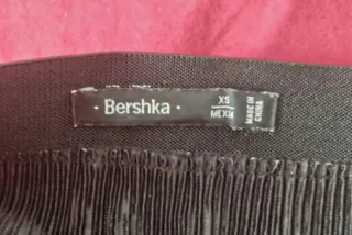 Falda Bershka marrón plisada Talla XS