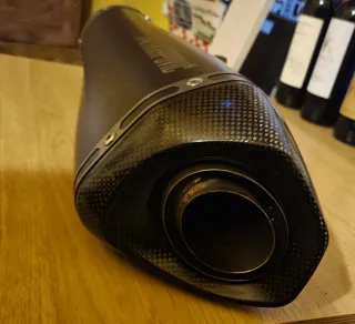 Escape Akrapovik (OFERTA)