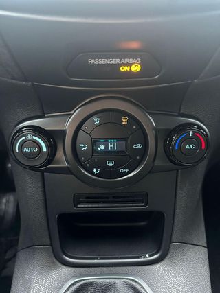 Ford Fiesta 1.0 EcoBoost Auto-St-St 125cv Tit. X 5p