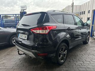 Ford Kuga 2.0 TDCi 140 4x2 Titanium
