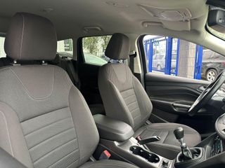 Ford Kuga 2.0 TDCi 140 4x2 Titanium