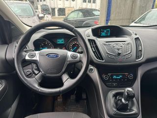 Ford Kuga 2.0 TDCi 140 4x2 Titanium