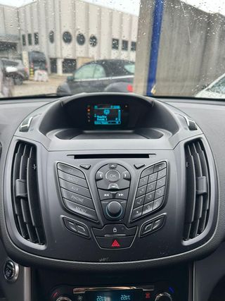 Ford Kuga 2.0 TDCi 140 4x2 Titanium