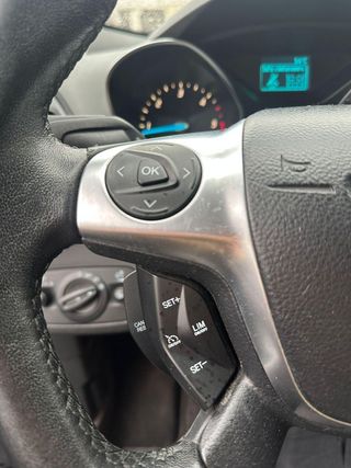 Ford Kuga 2.0 TDCi 140 4x2 Titanium