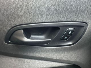 Ford Transit 350 125cv L2H2 Van Ambiente Delantera