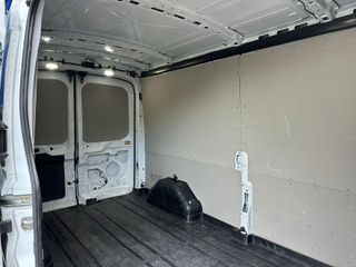 Ford Transit 350 125cv L2H2 Van Ambiente Delantera