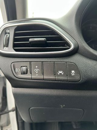 Hyundai i30 Fastback 1.0 TGDI 120cv Max Klass