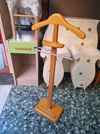 Galan de madera bien cuidado