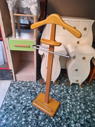 Galan de madera bien cuidado