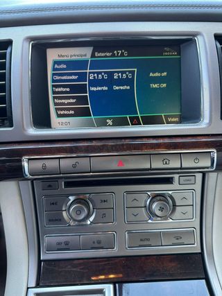 Jaguar XF 4.2 V8 Premium Luxury