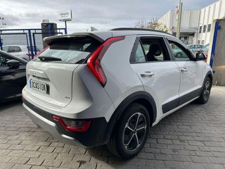 Kia Niro HEV 1.6 GDi HEV 141cv Drive