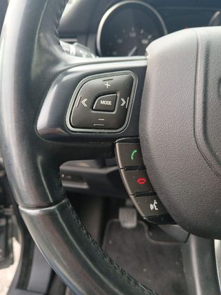 Land Rover Range Rover Evoque 2.0 eD4 150cv 4x2 SE Dynamic