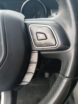 Land Rover Range Rover Evoque 2.0 eD4 150cv 4x2 SE Dynamic