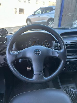 Opel Astra 2.0I GSI 16V