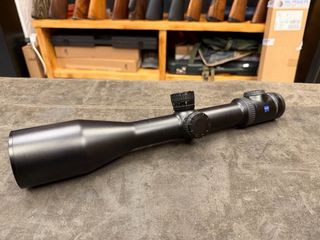 Visor zeiss v8 4.5-35x60