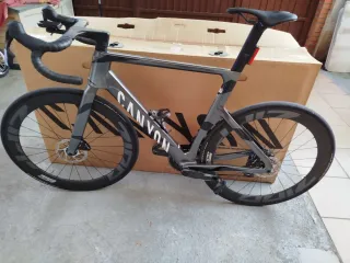CANYON AEROAD CF SLX 8 AXS