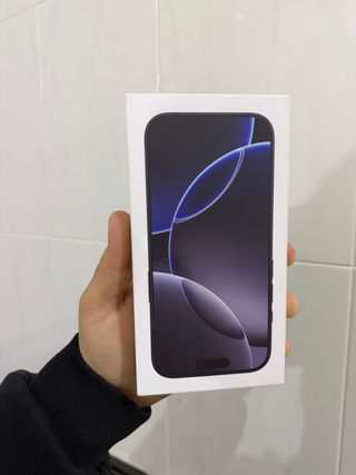 Caja  iphone 16 pro Nueva!!