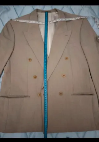 Americana marrón grisáceo de Ted Lapidus.