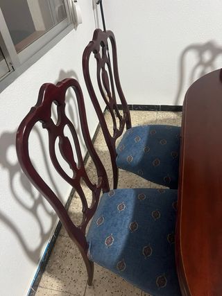 Mesa comedor extensible y sillas