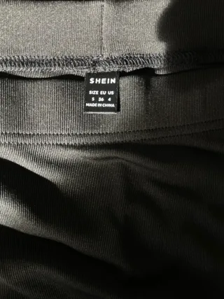 Mini falda de terciopelo