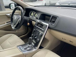 Volvo S60 2.0 D3 Momentum Auto