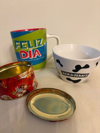 Lote 4 tazas y una cajita