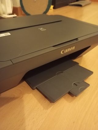 IMPRESORA con CARTUCHOS DE TINTA NUEVOS