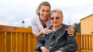 Acompañamiento de personas mayores