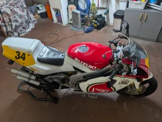 Suzuki RGV 250 VJ22