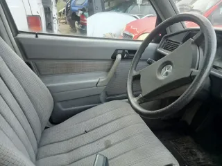 Despiece mercedes 190 2.5D  caja cambios automátic