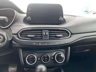 Fiat Tipo 1.5 Hybrid 130cv DCT Cross