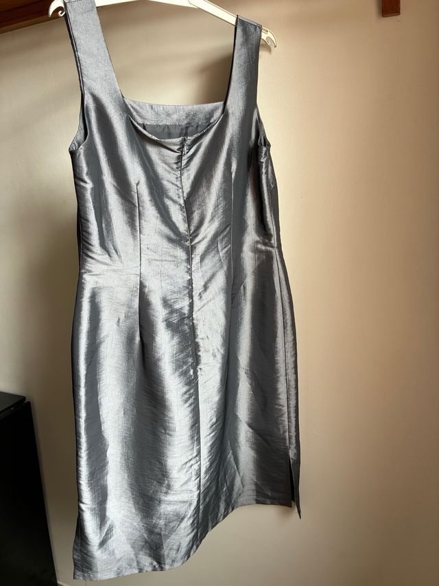 Vestido corto fiesta con chaqueta larga