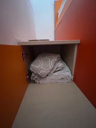 Cameretta con doppio letto per bambini e ragazzi