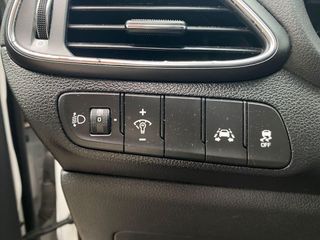 Hyundai i30 1.6 CRDi 70kW (95CV) Klass