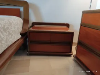 Cassettiera con specchio e 2 comodini