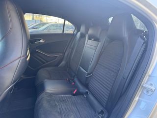 Mercedes-Benz Clase A 200 d AMG Line